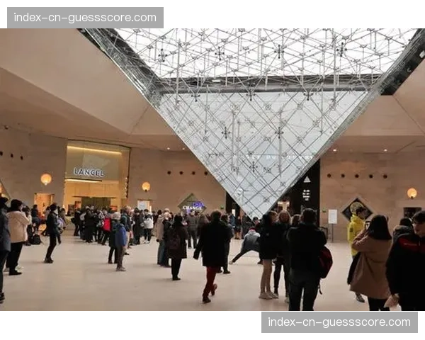 巴黎奥运排球场地贝尔西体育馆启动赛后改造，将增建两块训练副馆