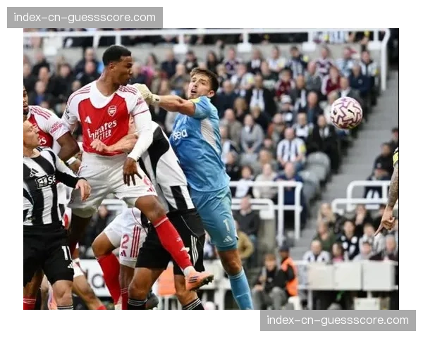 “清晰的错误”?英超裁判公司就阿森纳比赛中的一次争议点球判罚致歉