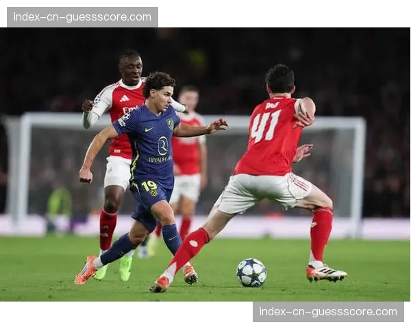 欧冠四强正式出炉：拜仁、阿森纳、巴黎、马竞晋级